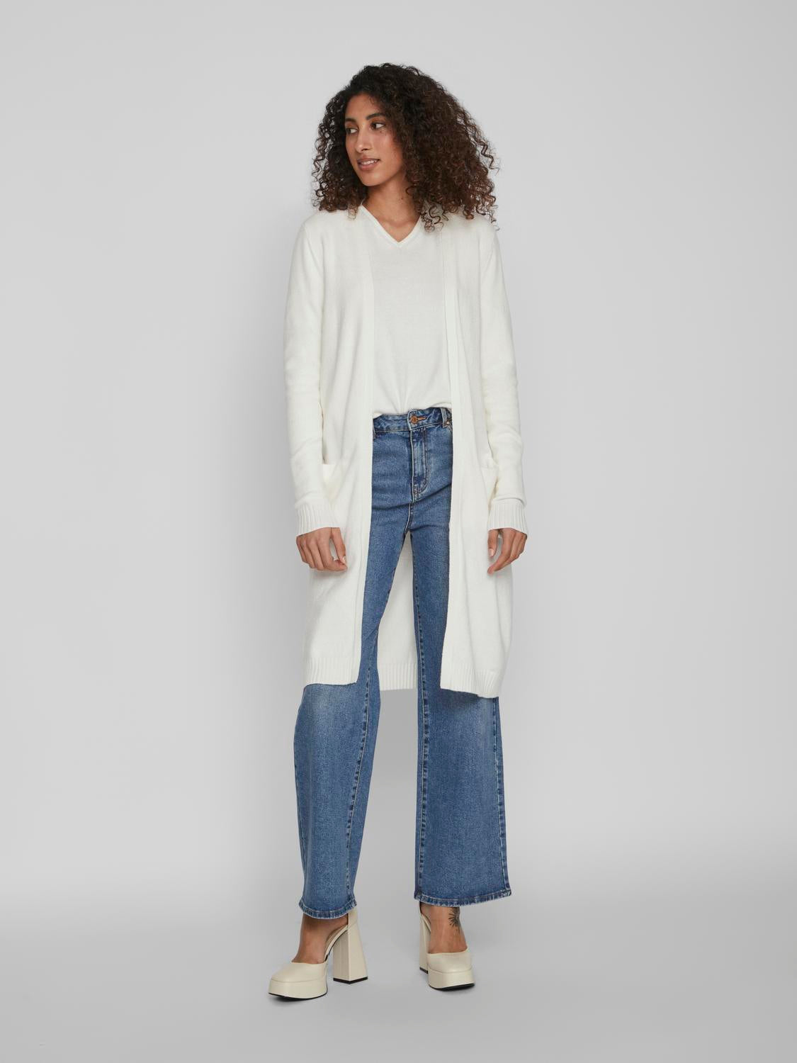 model_shot-front